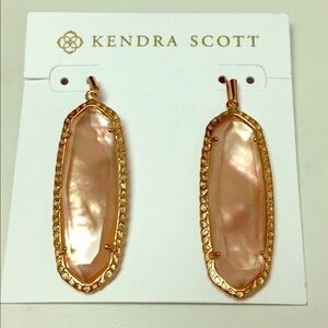 Kendra Scott Lauren Earrings in Peach Illusion